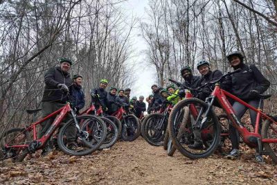 Randonn&eacute;e en VTT (&eacute;lectrique)