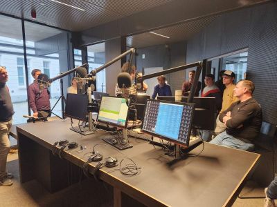 Hello Radio!