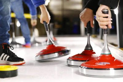 Icestock Curling
