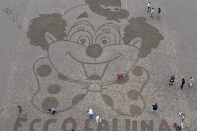 Beach drawings